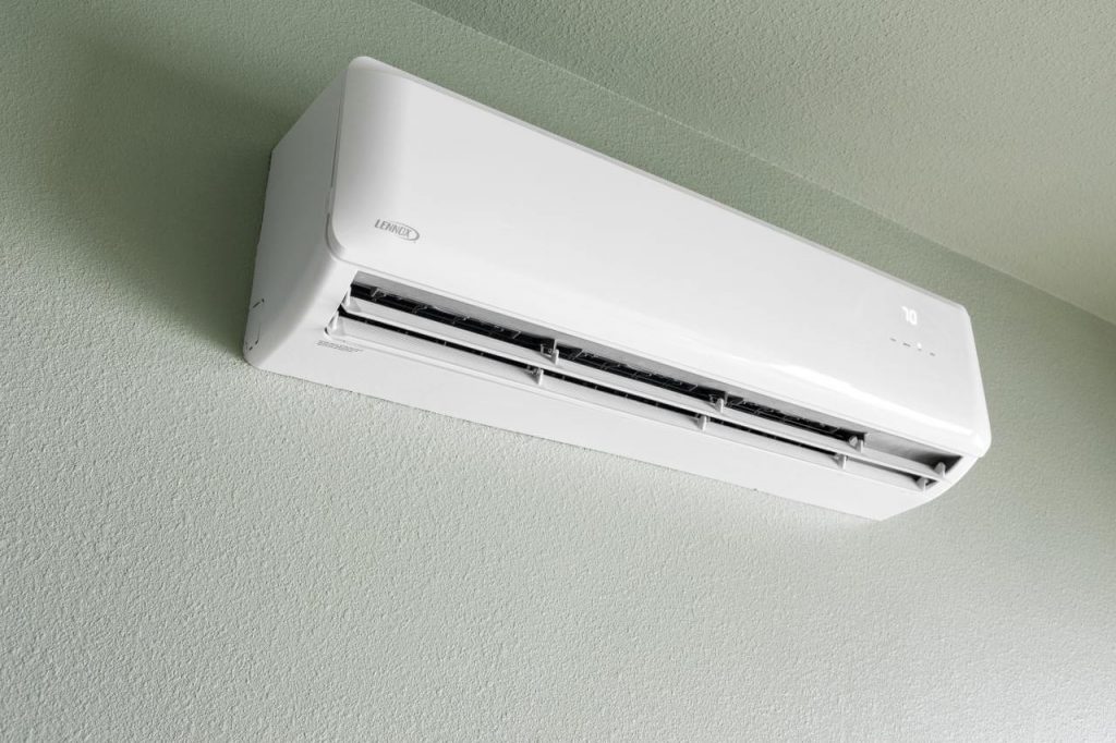 Wall-mounted air conditioner